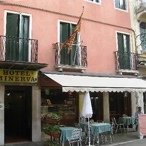 https://minerva-e-nettuno.hotelinveneto.com