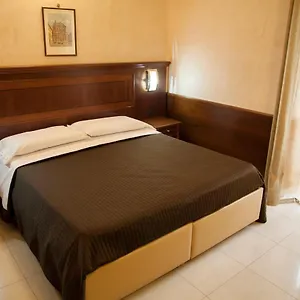 Robinson Hotel