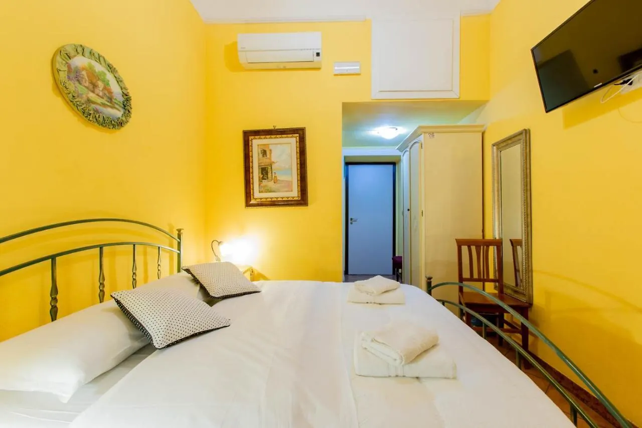 Oscar 3 Hotel Rome 0*,